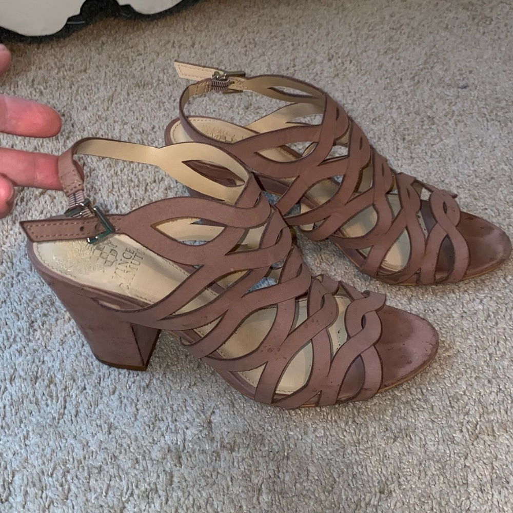Vince Camuto strappy mauve heels size 8